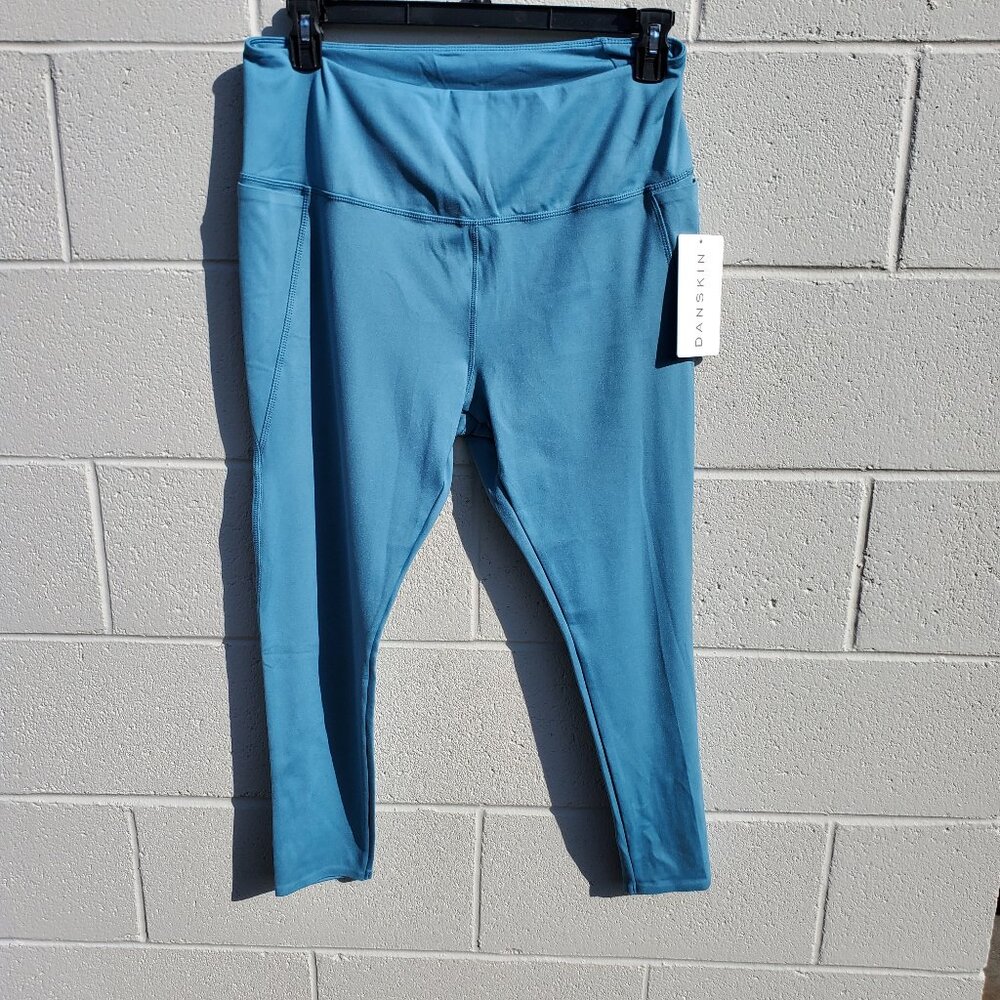 Danskin Women Bonded Capri High Rise Contour Leggings Smoke Blue‎ XL New